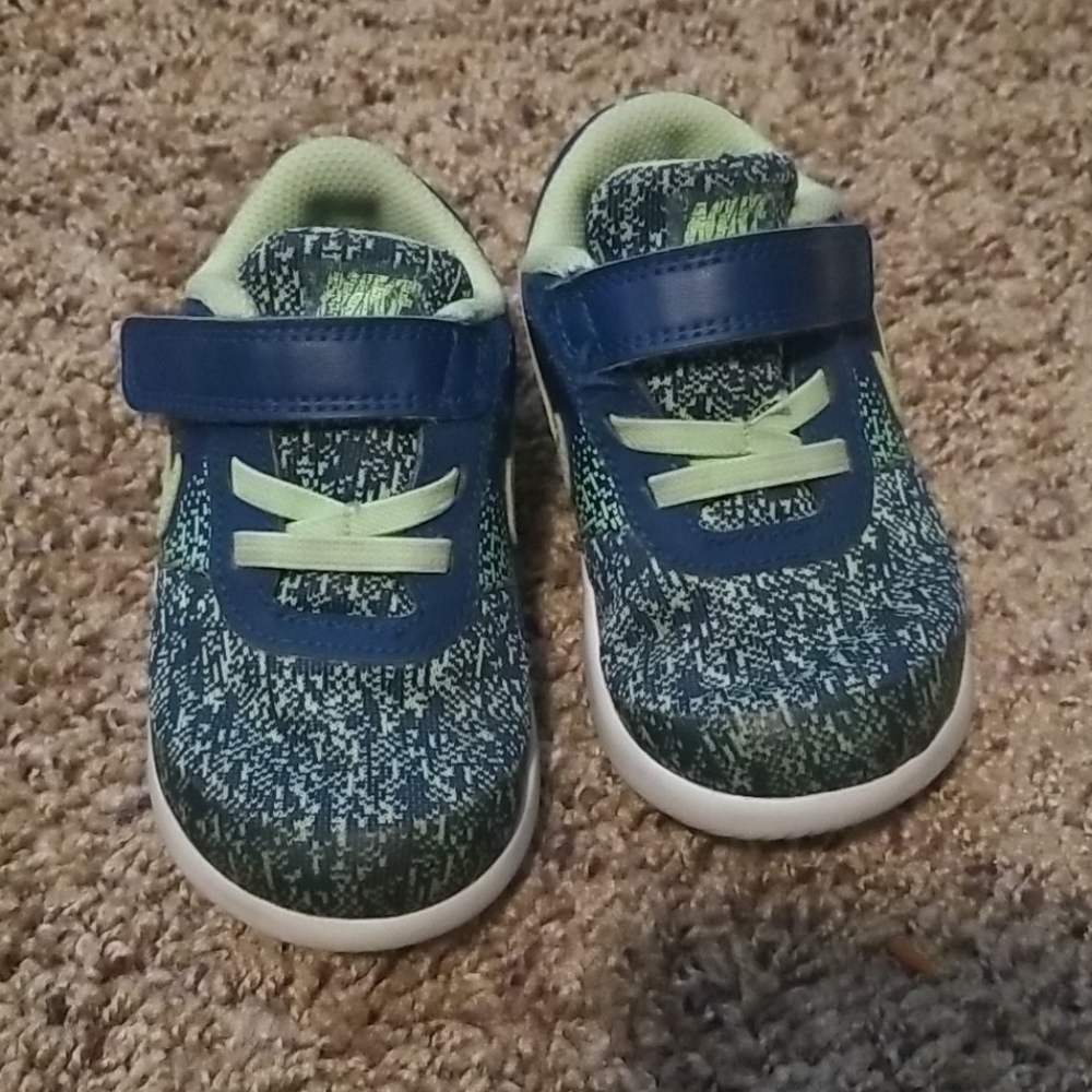 Used Nike's size 7
